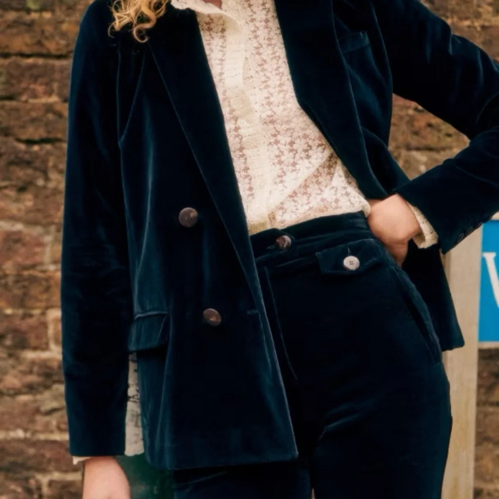 Sezane Velvet Florentine Trousers in Dark Blue Size 34